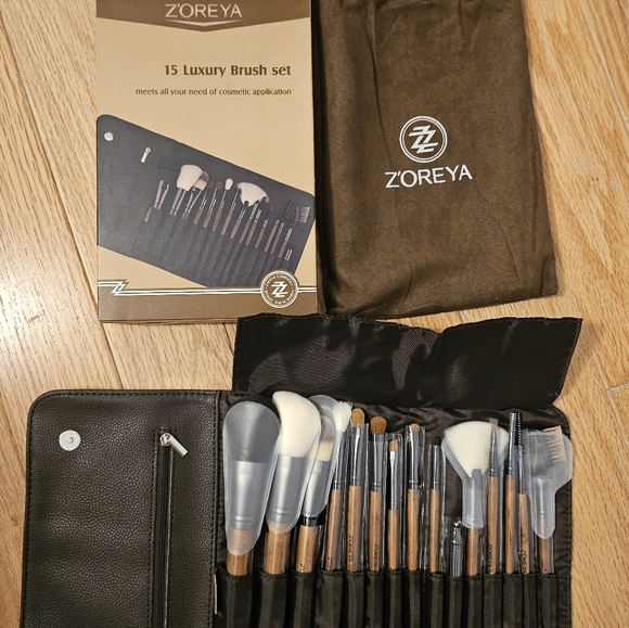 Z'oreya 15 makeup brushes set - Picture 1 of 7